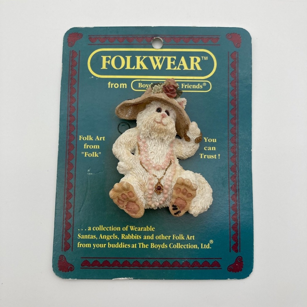 Vintage Boyds Bears & Friends Folkwear Collection Ceramic White Cat Brooch NOS